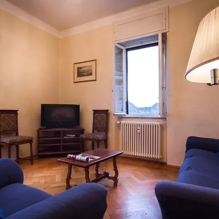 Santa Giulia 12 *
